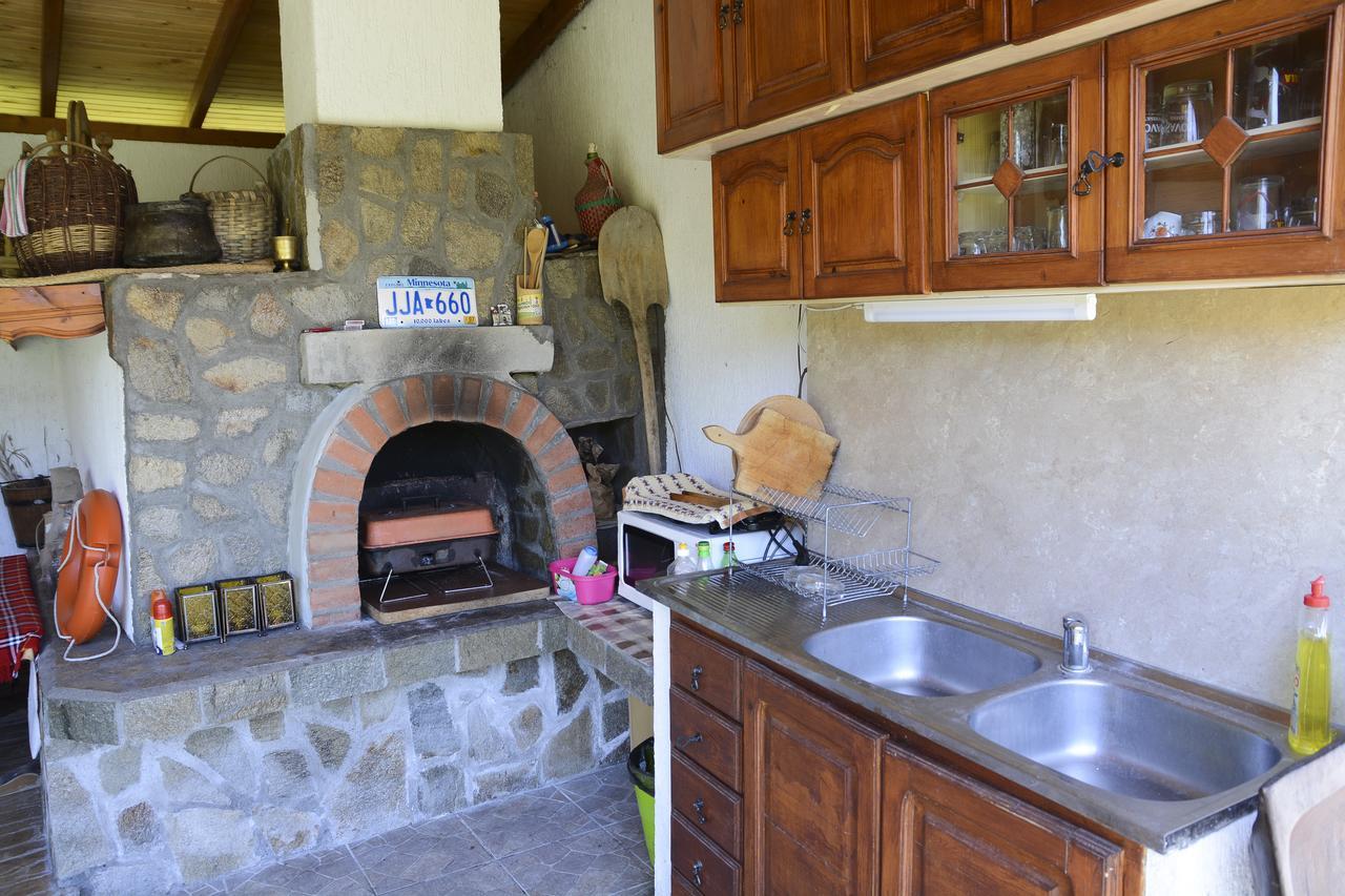 Guest House Raiski Kаt Mezek Екстериор снимка