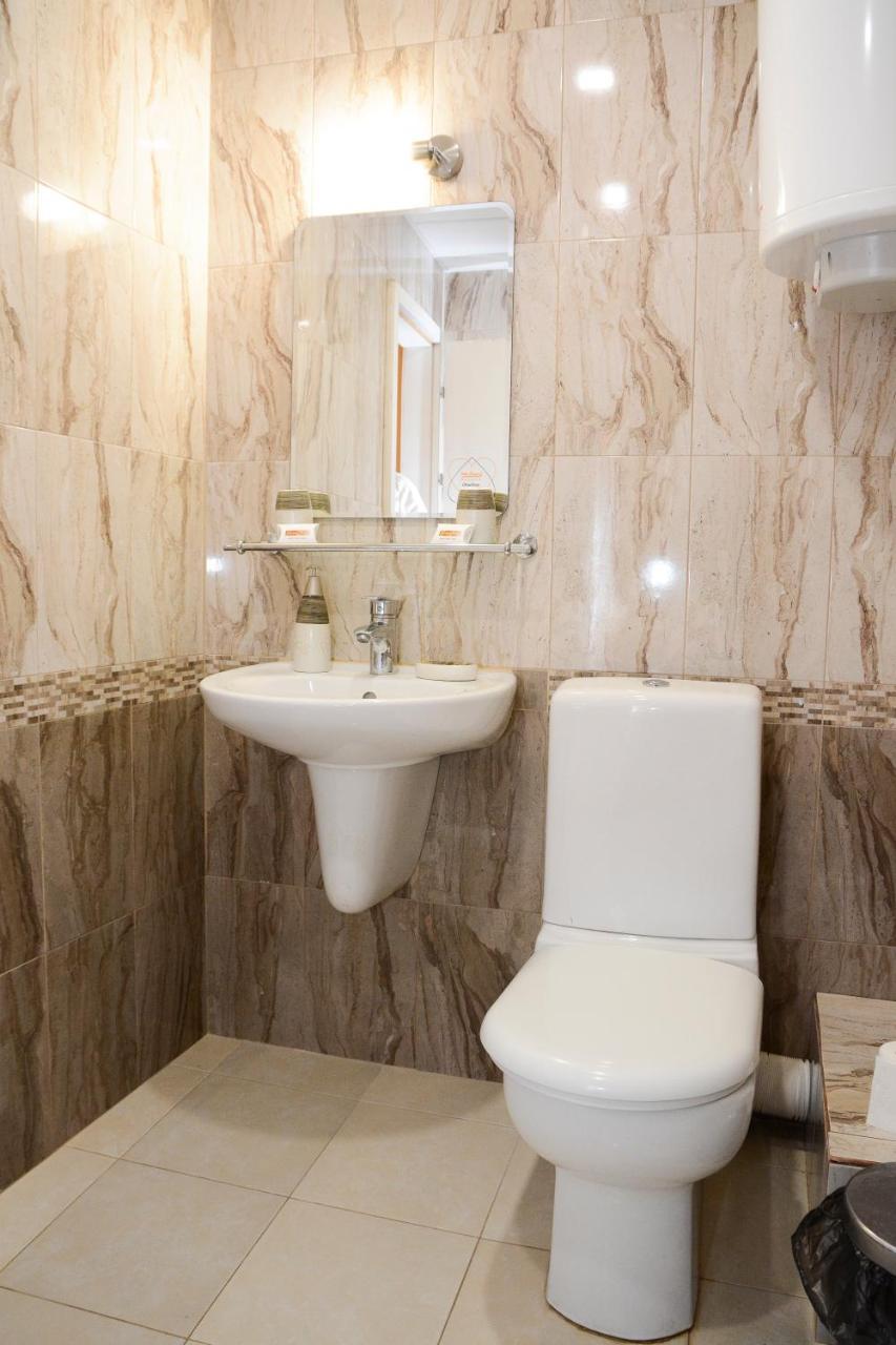 Guest House Raiski Kаt Mezek Екстериор снимка