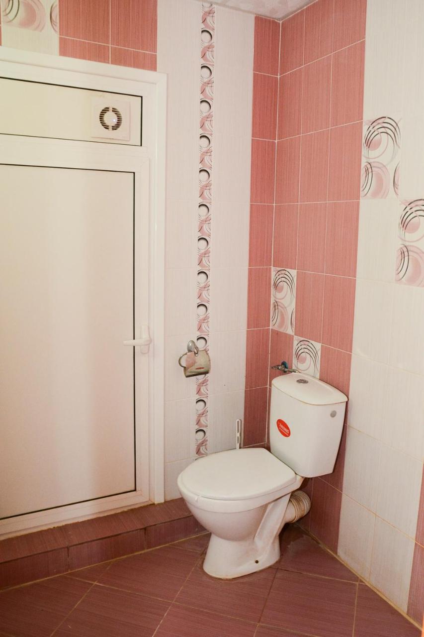 Guest House Raiski Kаt Mezek Екстериор снимка